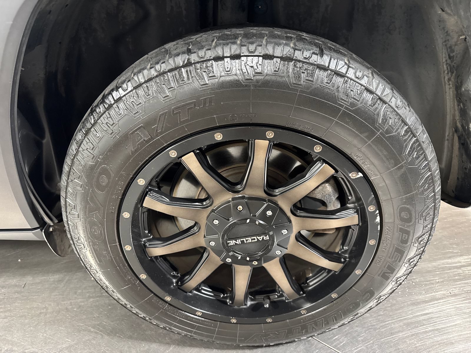 Used 2017 Jeep Cherokee Limited AWD/4WD image 15