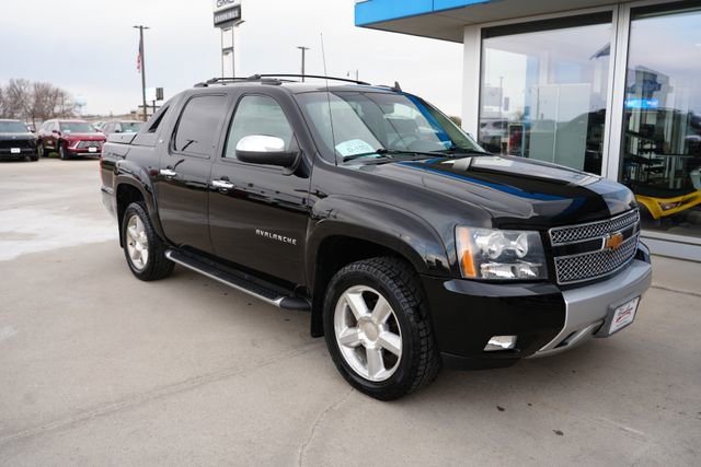 Used 2012 Chevrolet Avalanche LT w/ Suspension Package, Off-Road image 30