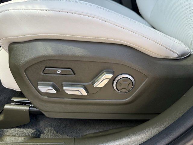 Used 2025 Hyundai Santa Fe Calligraphy image 14