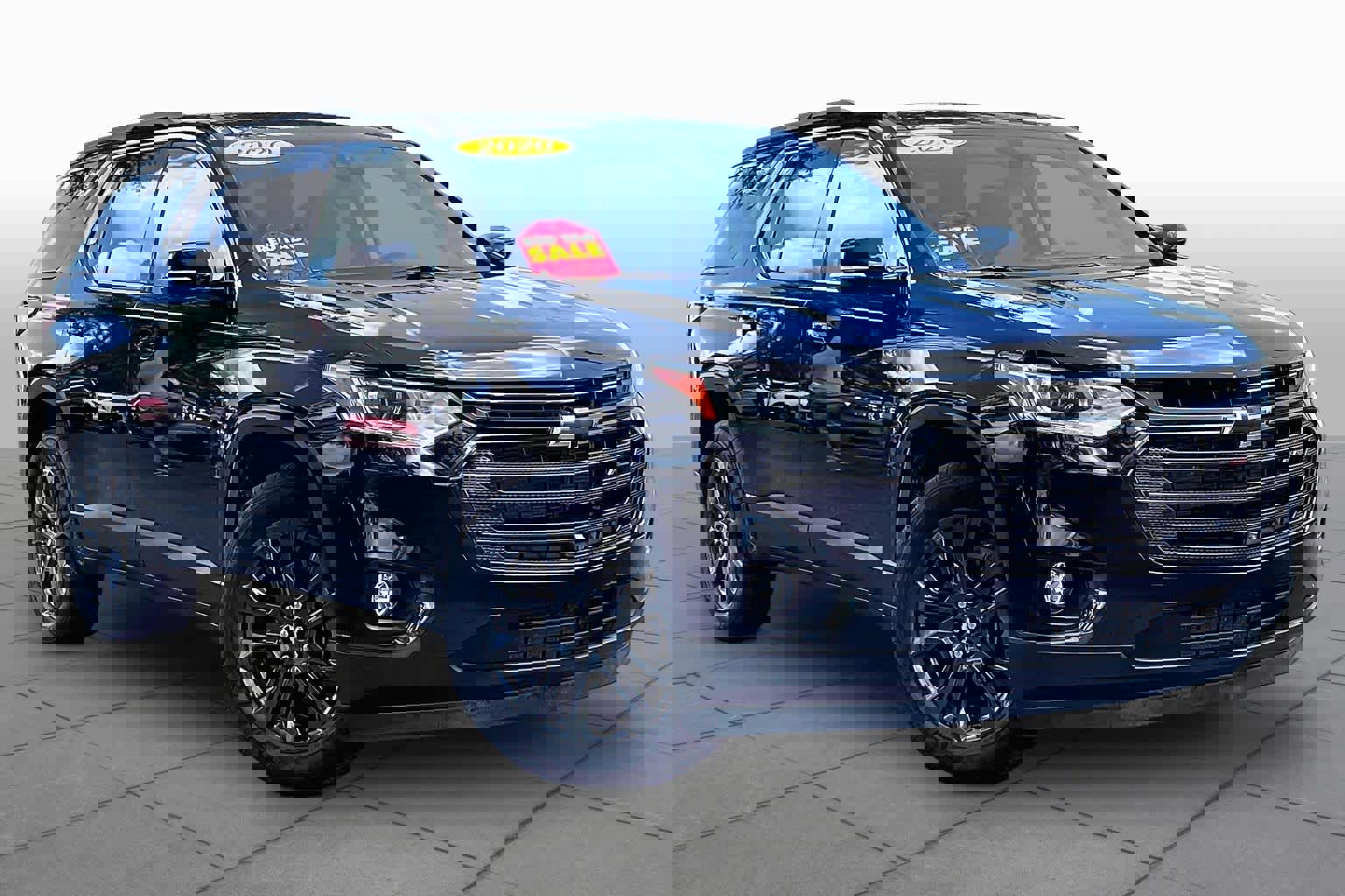 Used 2020 Chevrolet Traverse RS FWD image 3