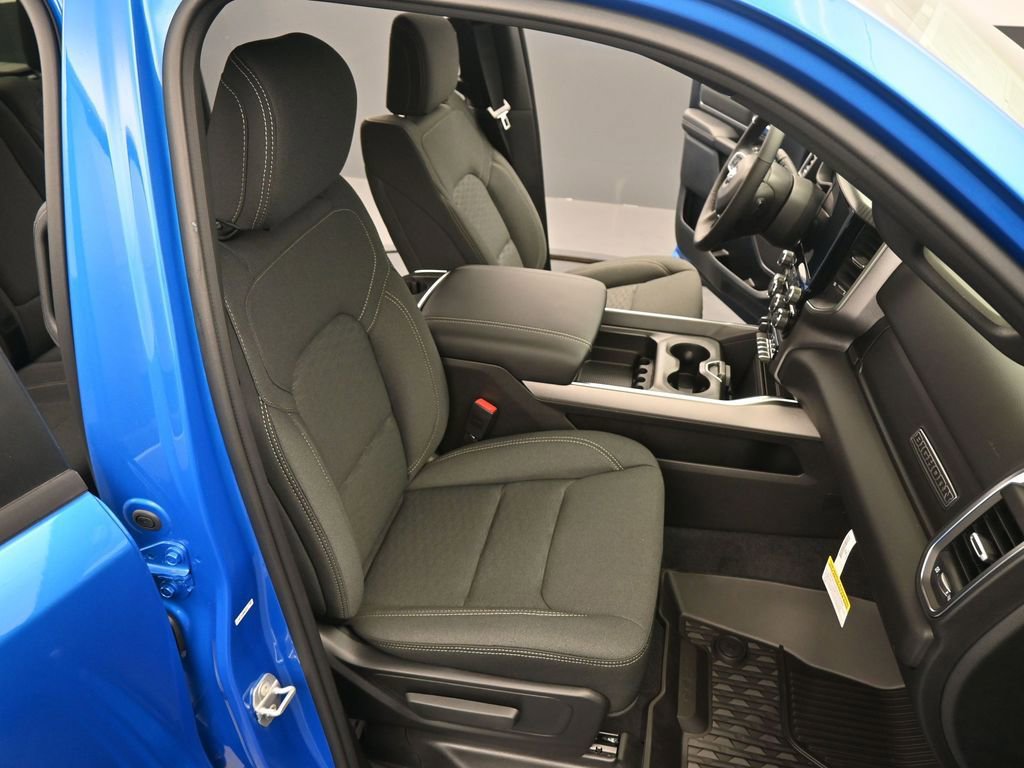 New 2026 RAM 1500 4x4 Crew Cab image 22
