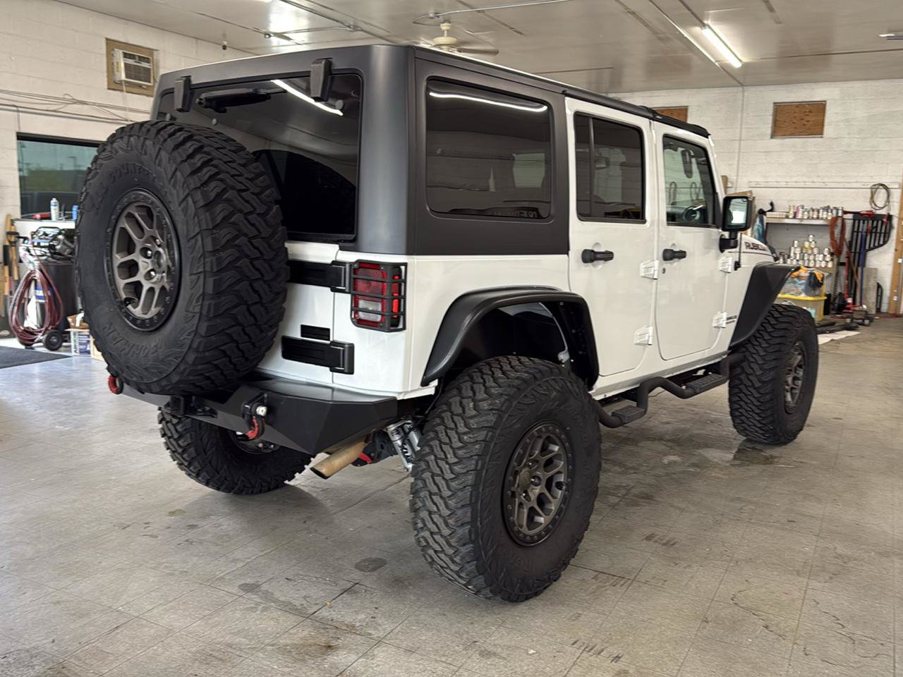 Used 2016 Jeep Wrangler Unlimited Rubicon AWD/4WD image 87