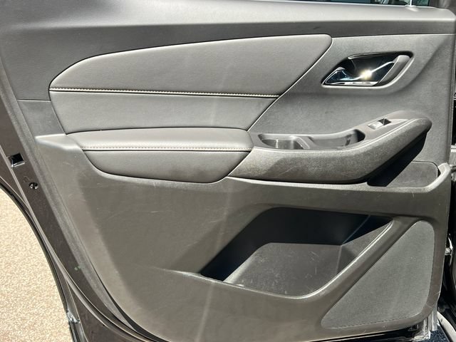 Used 2020 Chevrolet Traverse LT w/ LPO, Floor Liner Package AWD/4WD image 38