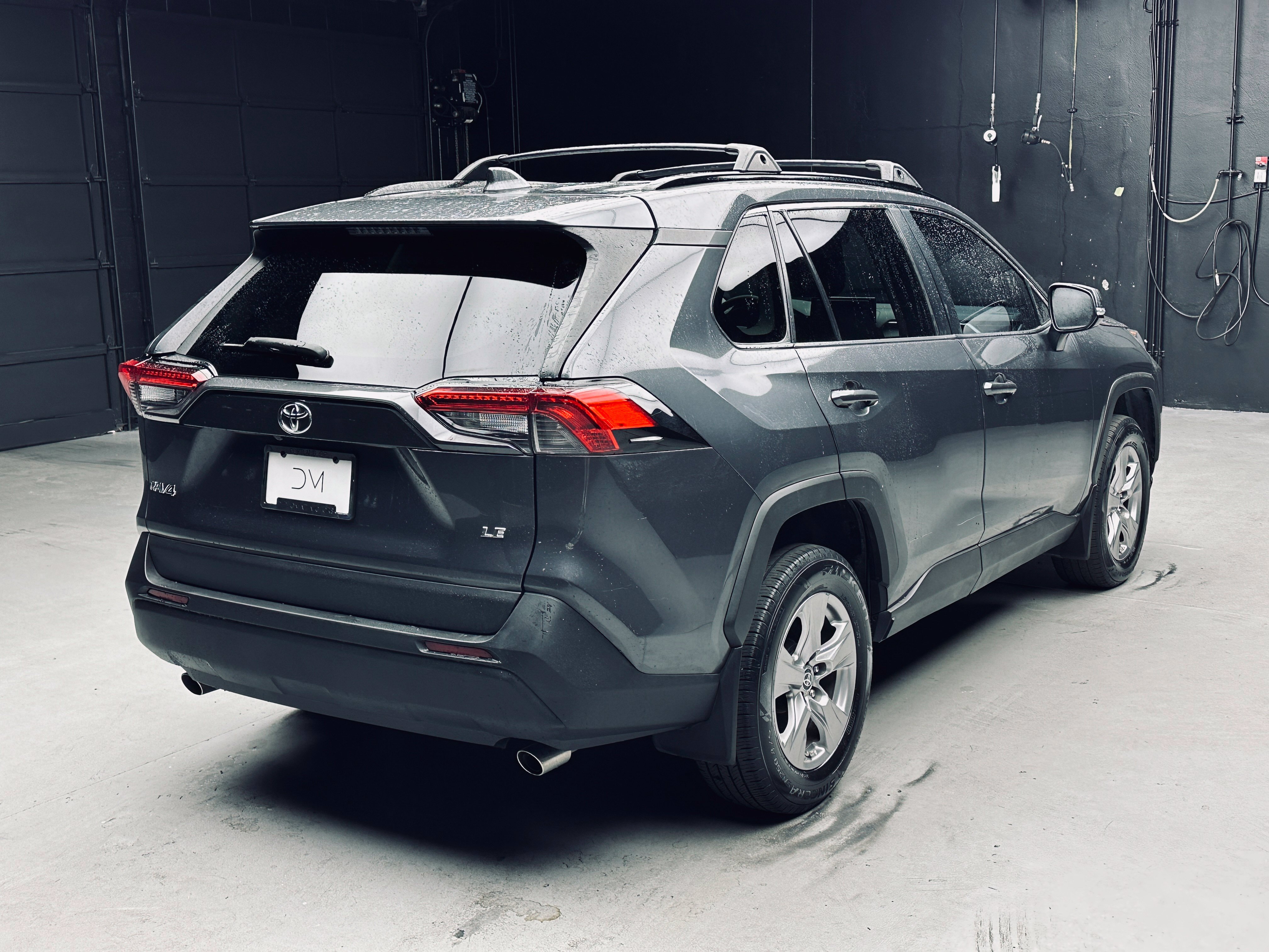 Used 2019 Toyota RAV4 LE w/ Carpet Mat Package FWD image 7