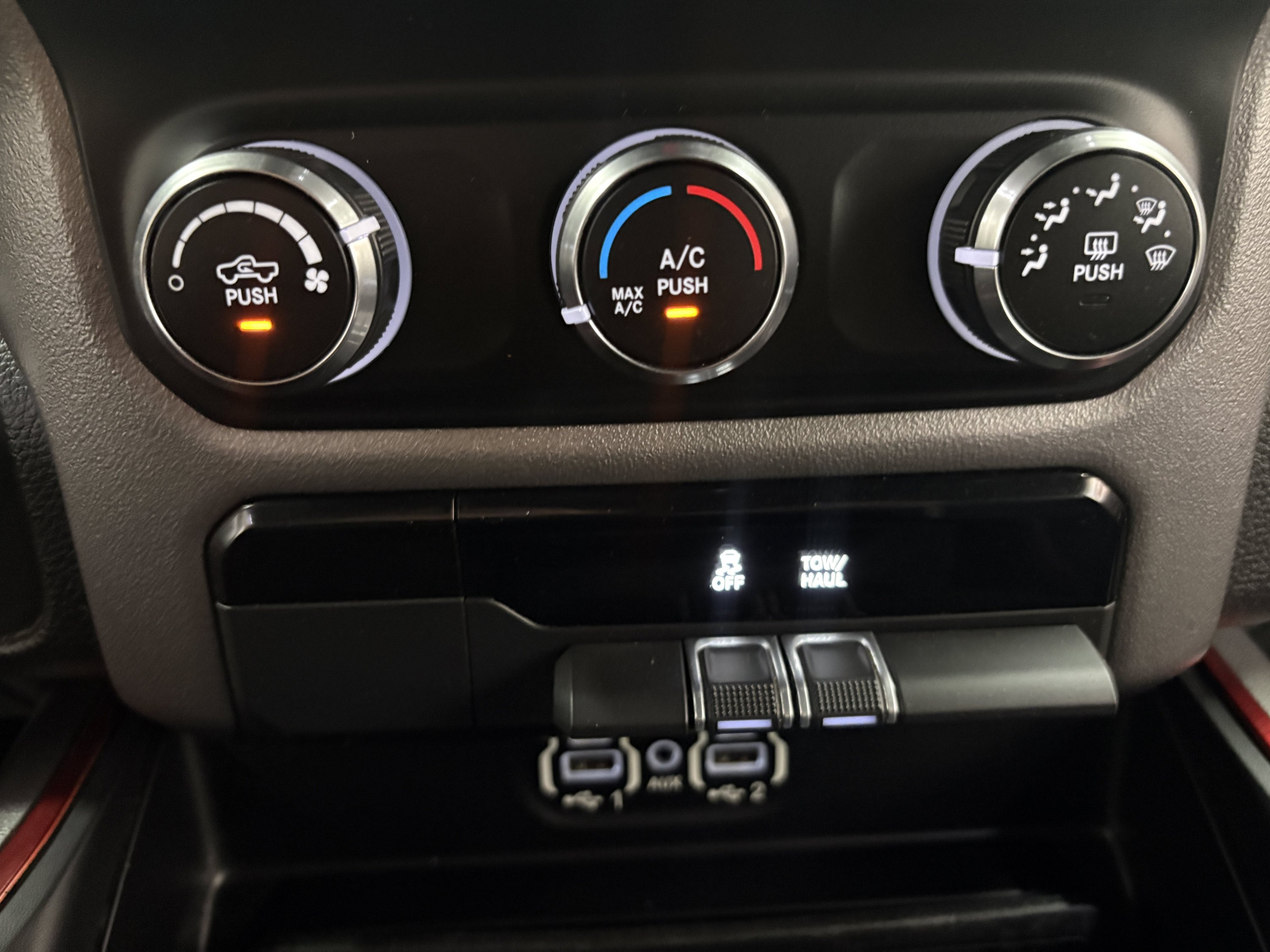 Used 2019 RAM 1500 Rebel AWD/4WD image 16