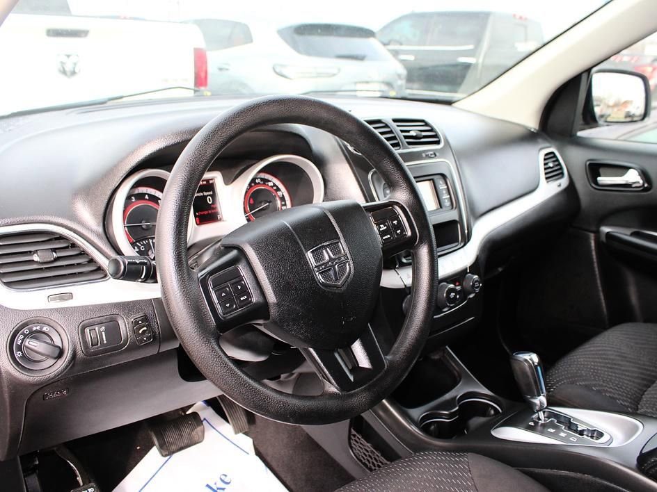 Used 2018 Dodge Journey SE FWD image 26