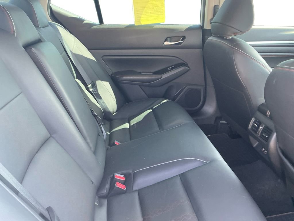 Used 2023 Nissan Altima 2.0 SR FWD image 18