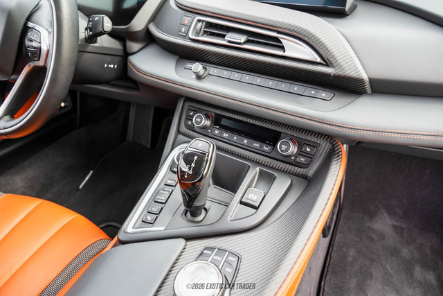 Used 2019 BMW i8 Coupe AWD/4WD image 98