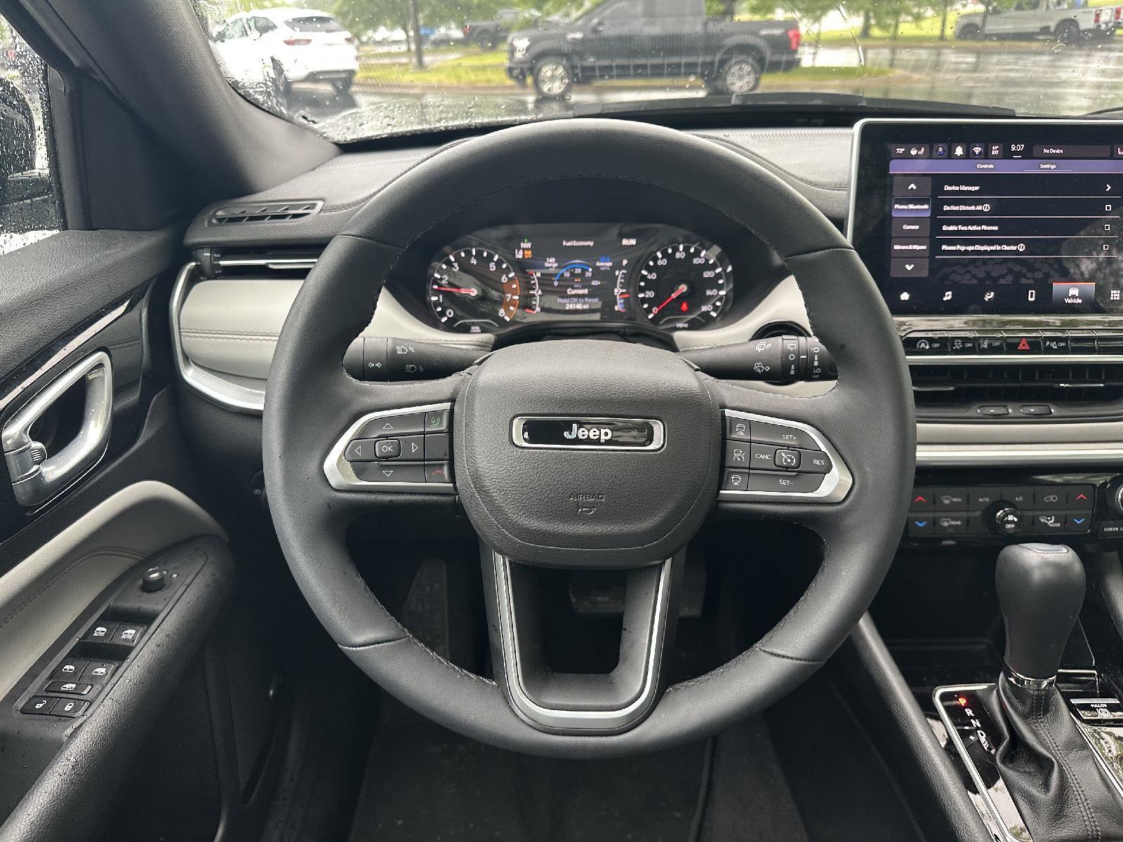 Used 2024 Jeep Compass Limited w/ Sun and Sound Group AWD/4WD image 15