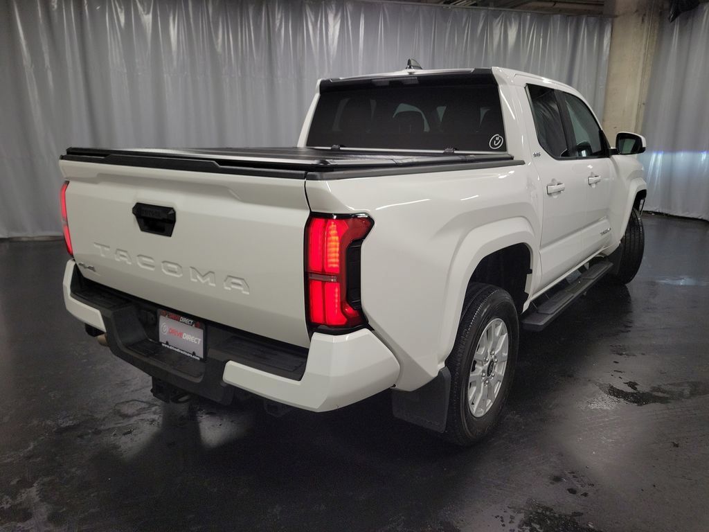 Used 2025 Toyota Tacoma SR5 AWD/4WD image 8