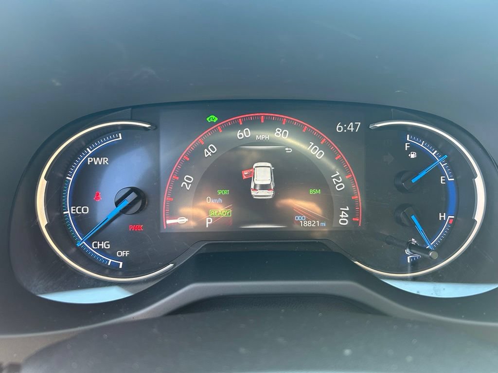 Used 2023 Toyota RAV4 XLE Premium AWD/4WD image 19
