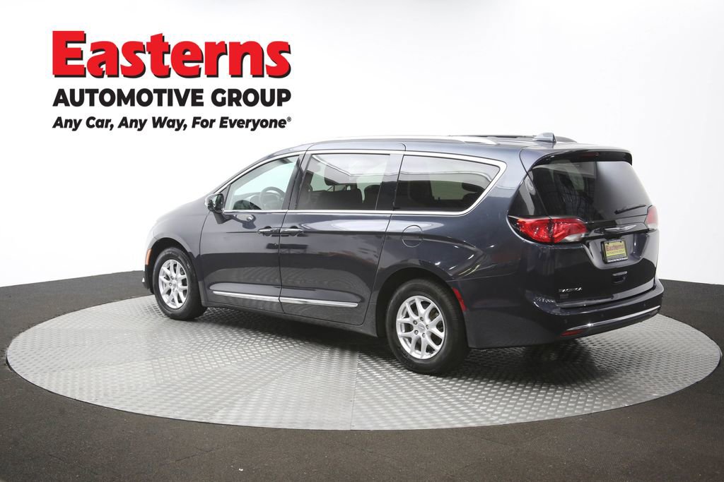 Used 2020 Chrysler Pacifica Touring-L FWD image 66