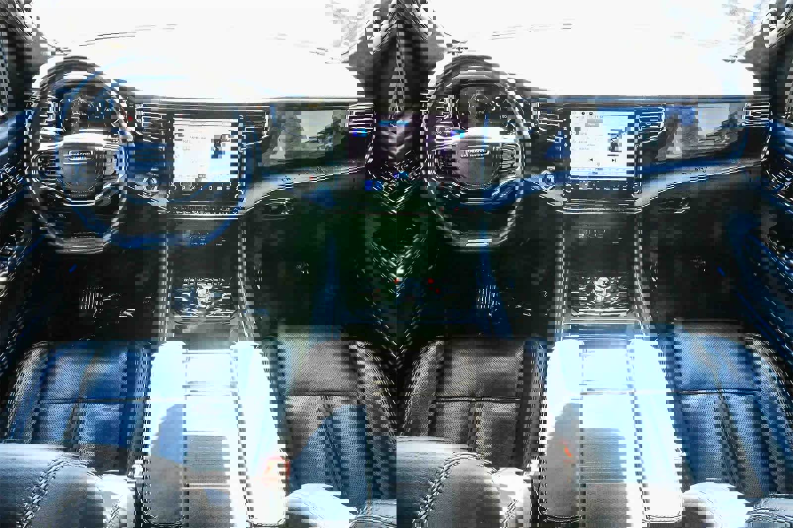 Used 2024 Jeep Grand Wagoneer L Series II w/ Quick Order Packagew 28T image 11