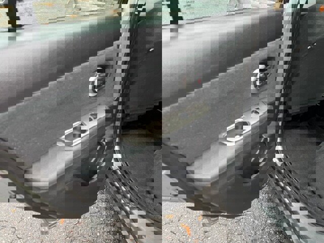 Used 2012 Nissan Versa 1.8 S image 9