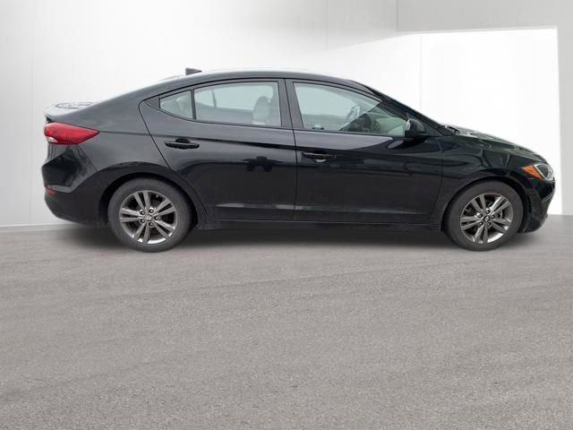Used 2017 Hyundai Elantra SE image 20