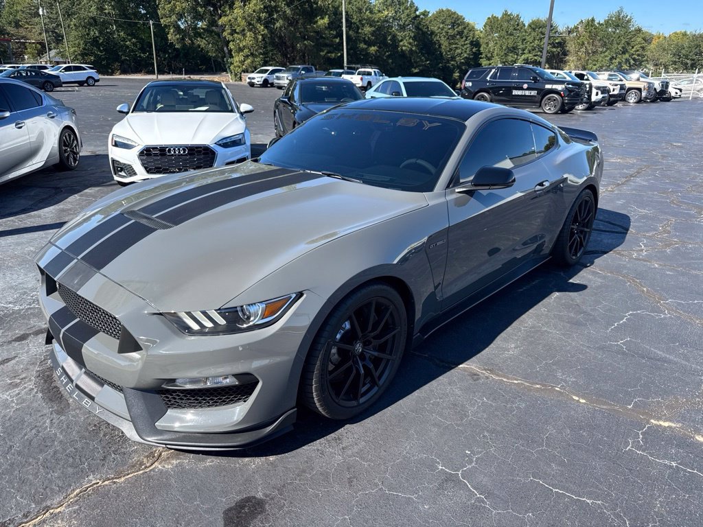 Used 2018 Ford Mustang Shelby GT350 w/ Convenience Package RWD image 2