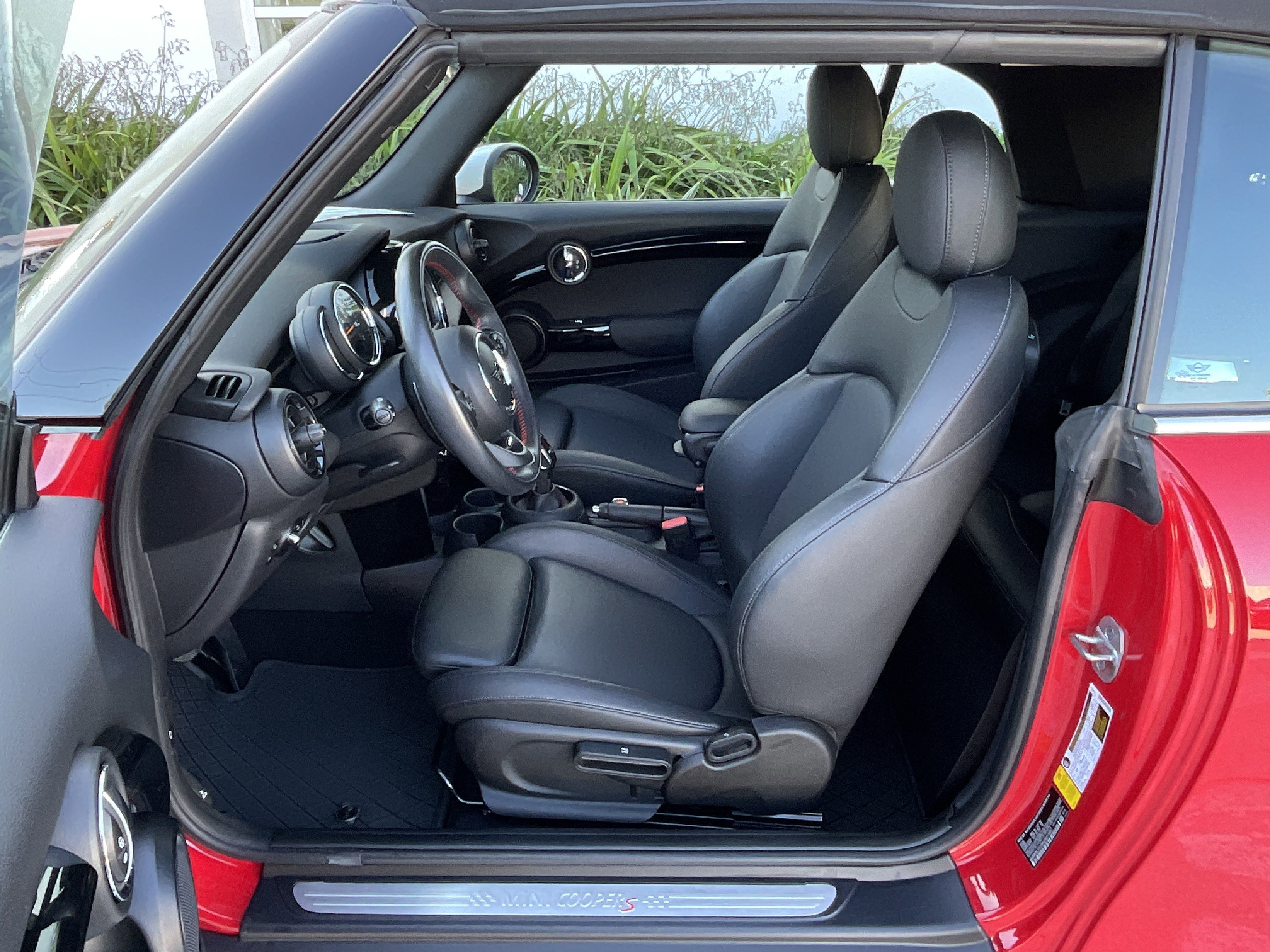 Used 2021 MINI Cooper S image 14