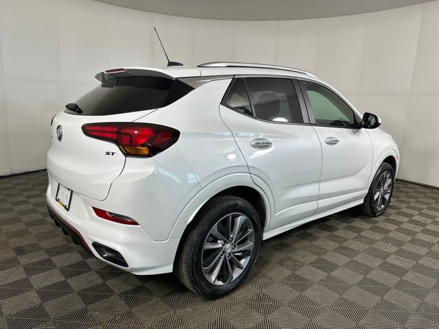 Used 2023 Buick Encore GX Select w/ Sport Touring Package image 3