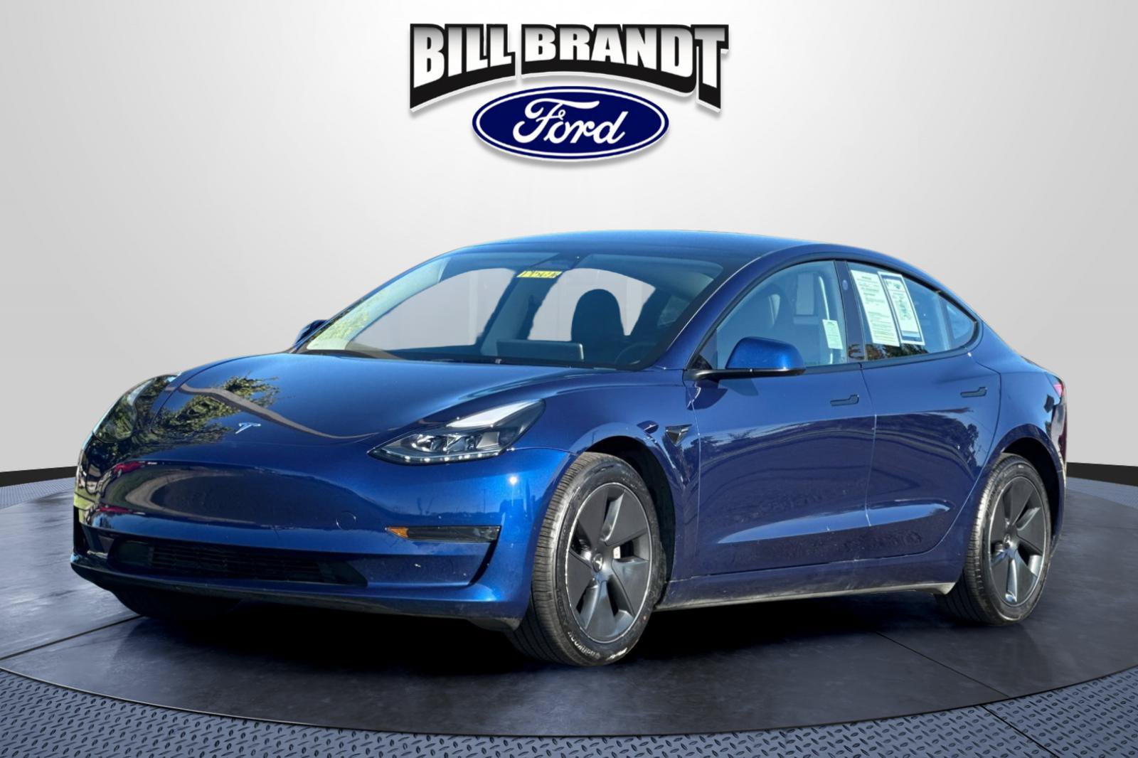 Used 2023 Tesla Model 3 Standard Range RWD image 7