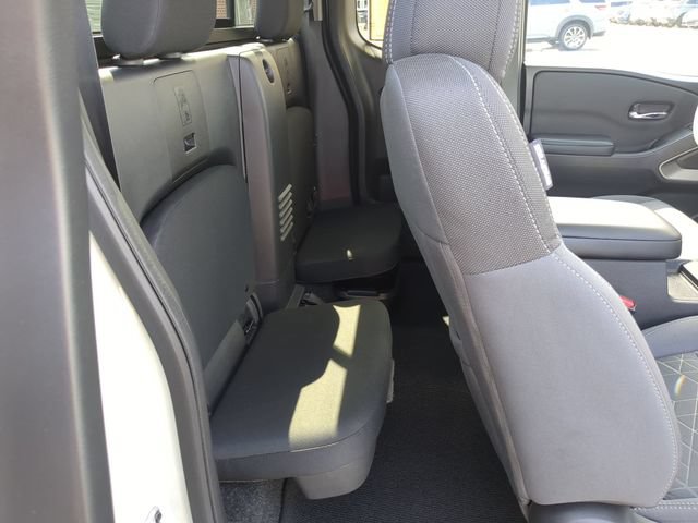 Used 2025 Nissan Frontier SV w/ SV Convenience Package AWD/4WD image 31