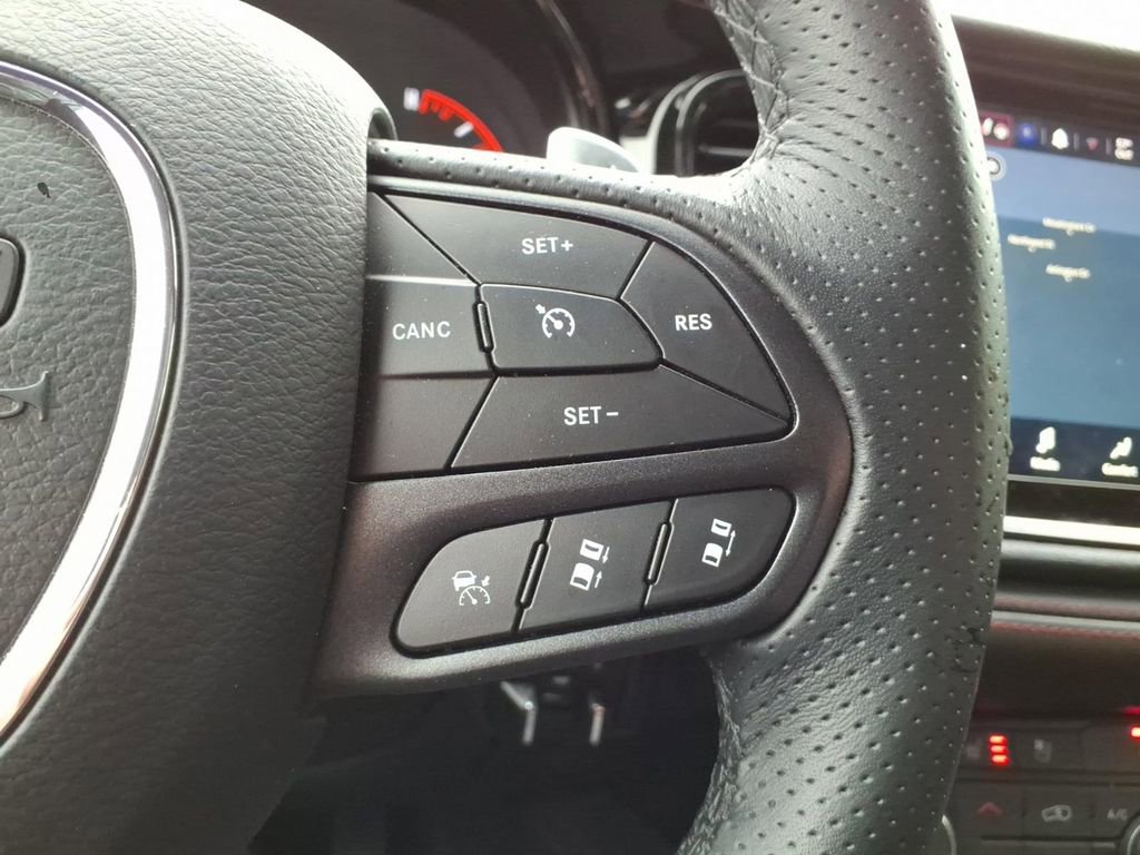 Used 2025 Dodge Durango R/T AWD/4WD image 29
