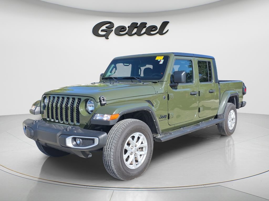 Used 2023 Jeep Gladiator Sport AWD/4WD image 2