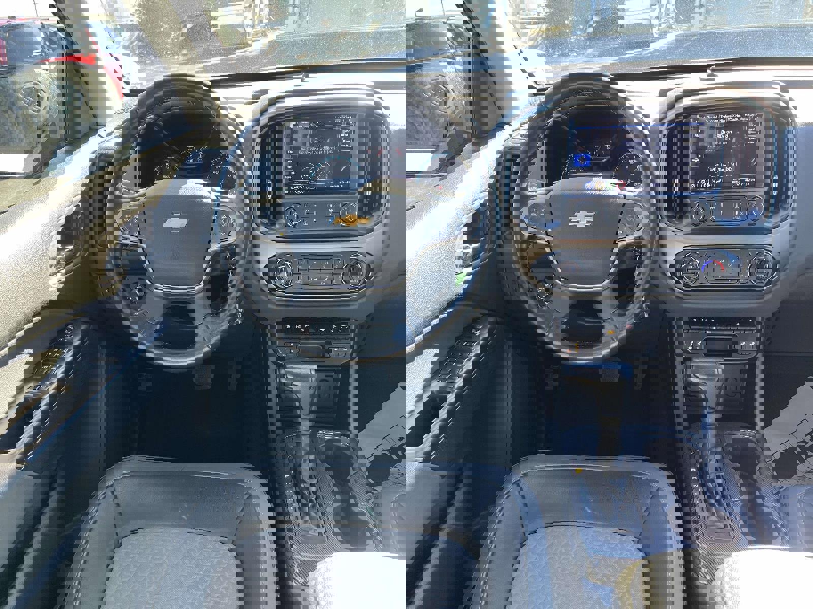 Used 2021 Chevrolet Colorado Z71 w/ Safety Package image 11