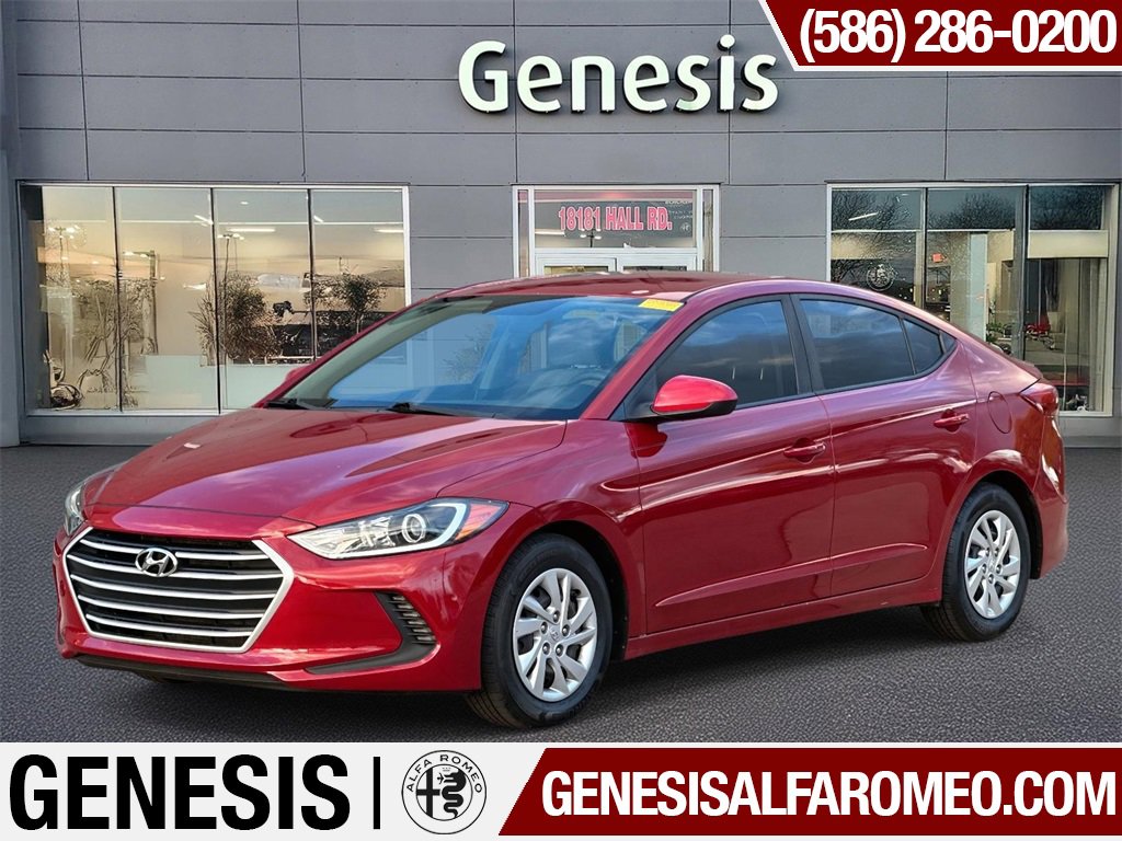Used 2017 Hyundai Elantra SE image 1