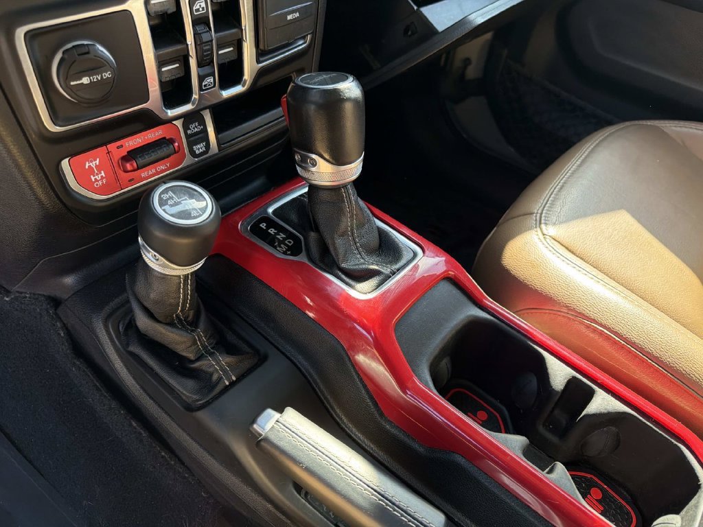 Used 2020 Jeep Gladiator Rubicon AWD/4WD image 20