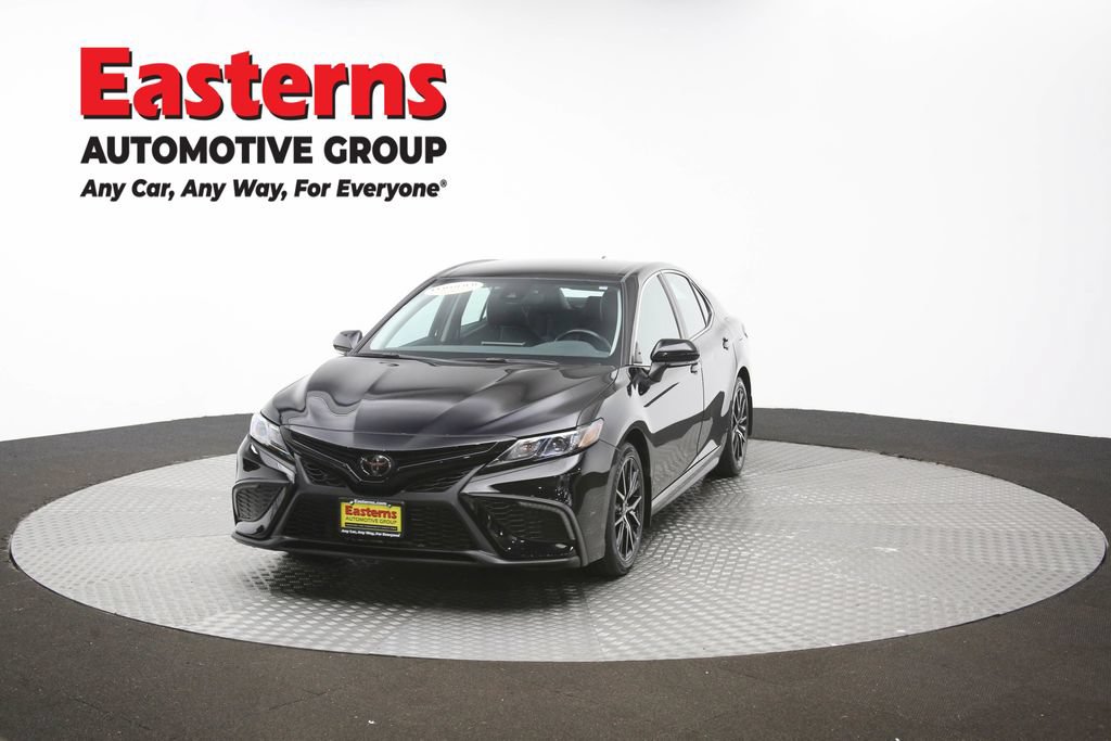 Used 2024 Toyota Camry SE w/ Cold Weather Package FWD image 53