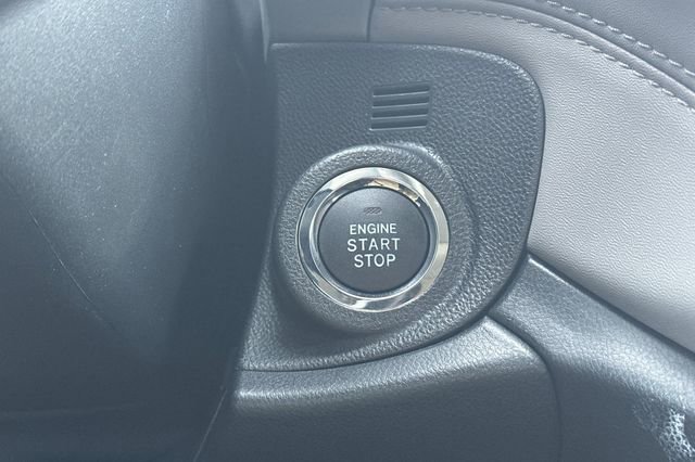 Used 2025 Subaru Outback Limited image 27