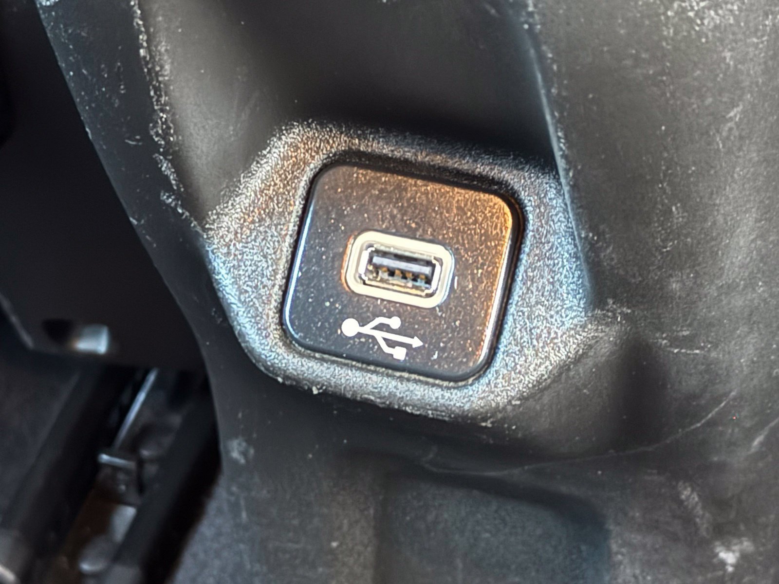 Used 2021 Jeep Renegade Latitude w/ Luxury Group II AWD/4WD image 17