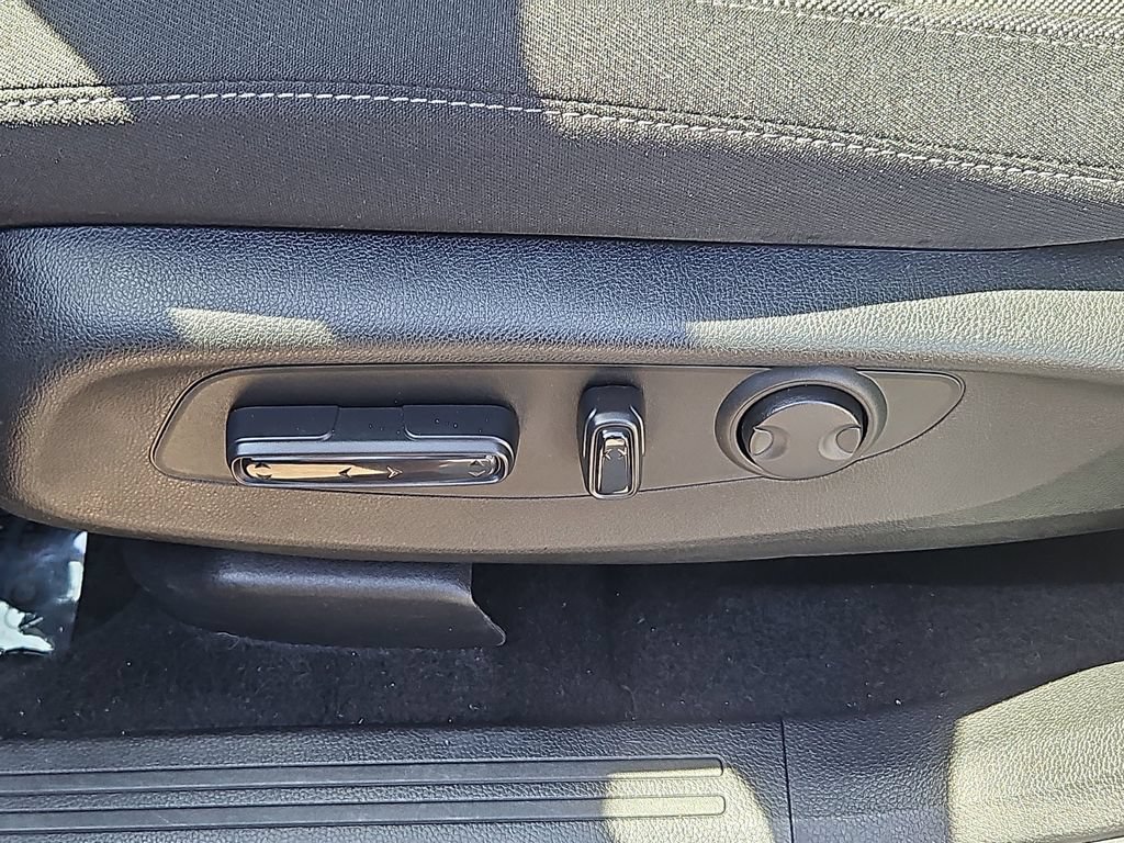 Used 2024 Honda CR-V EX image 19
