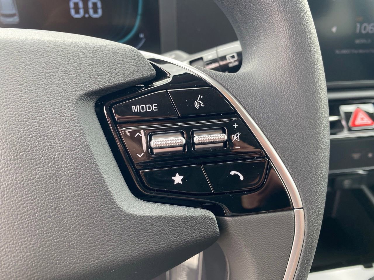 New 2026 Kia Niro LX FWD image 15