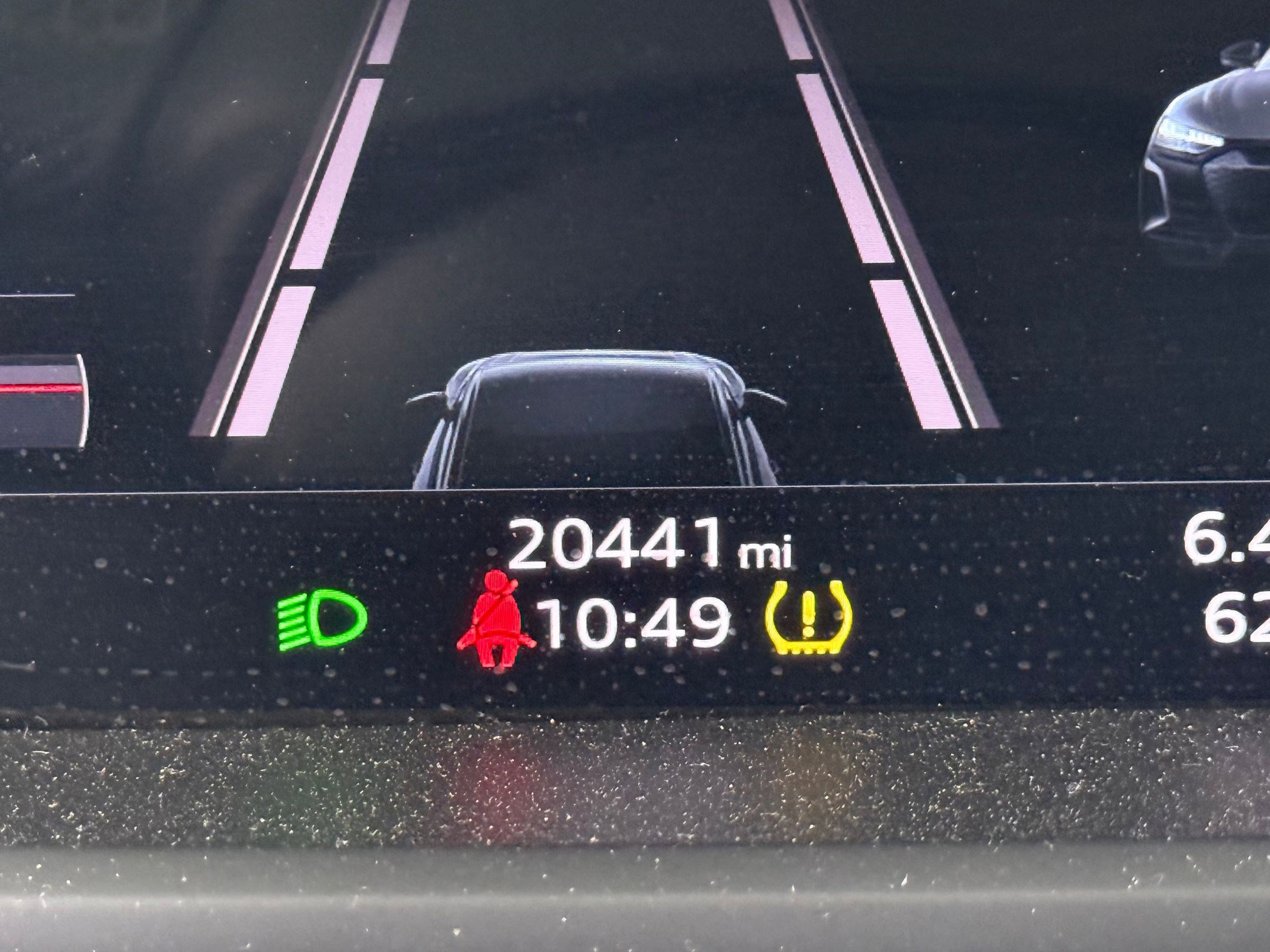 Used 2022 Audi RS e-tron GT image 23