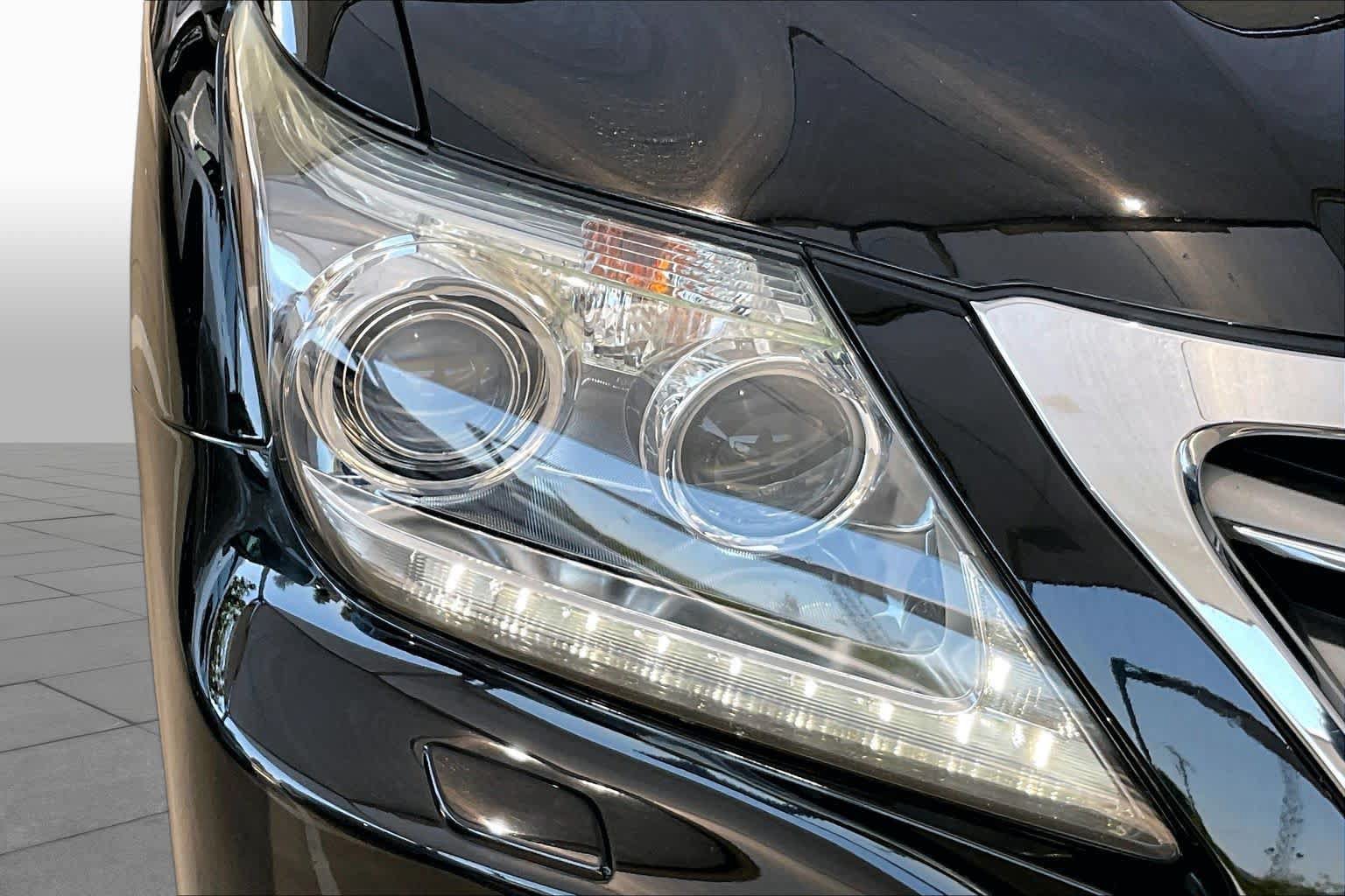 Used 2015 Lexus LX 570 4WD image 28