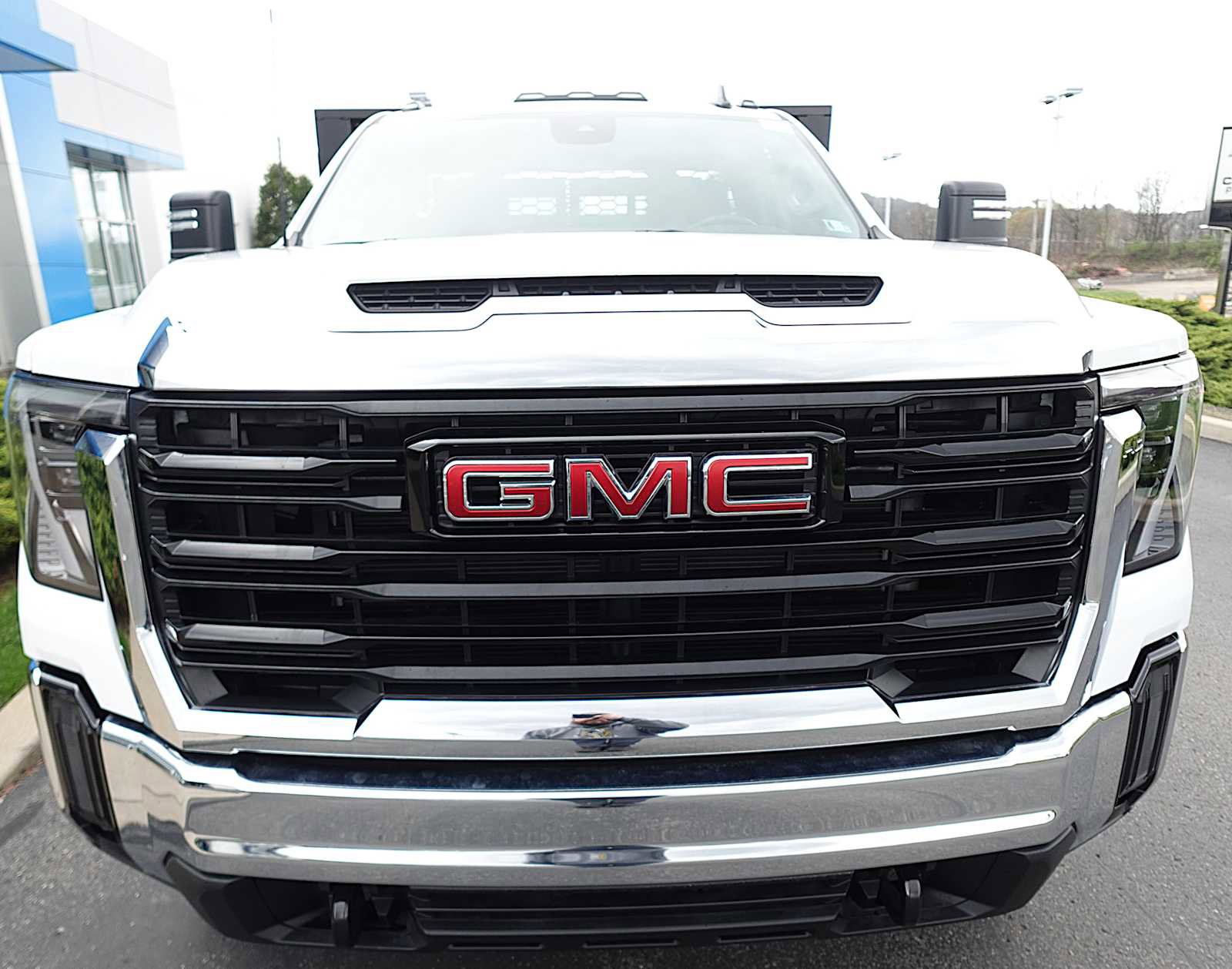 New 2026 GMC Sierra 3500 Pro w/ Convenience Package RWD image 4