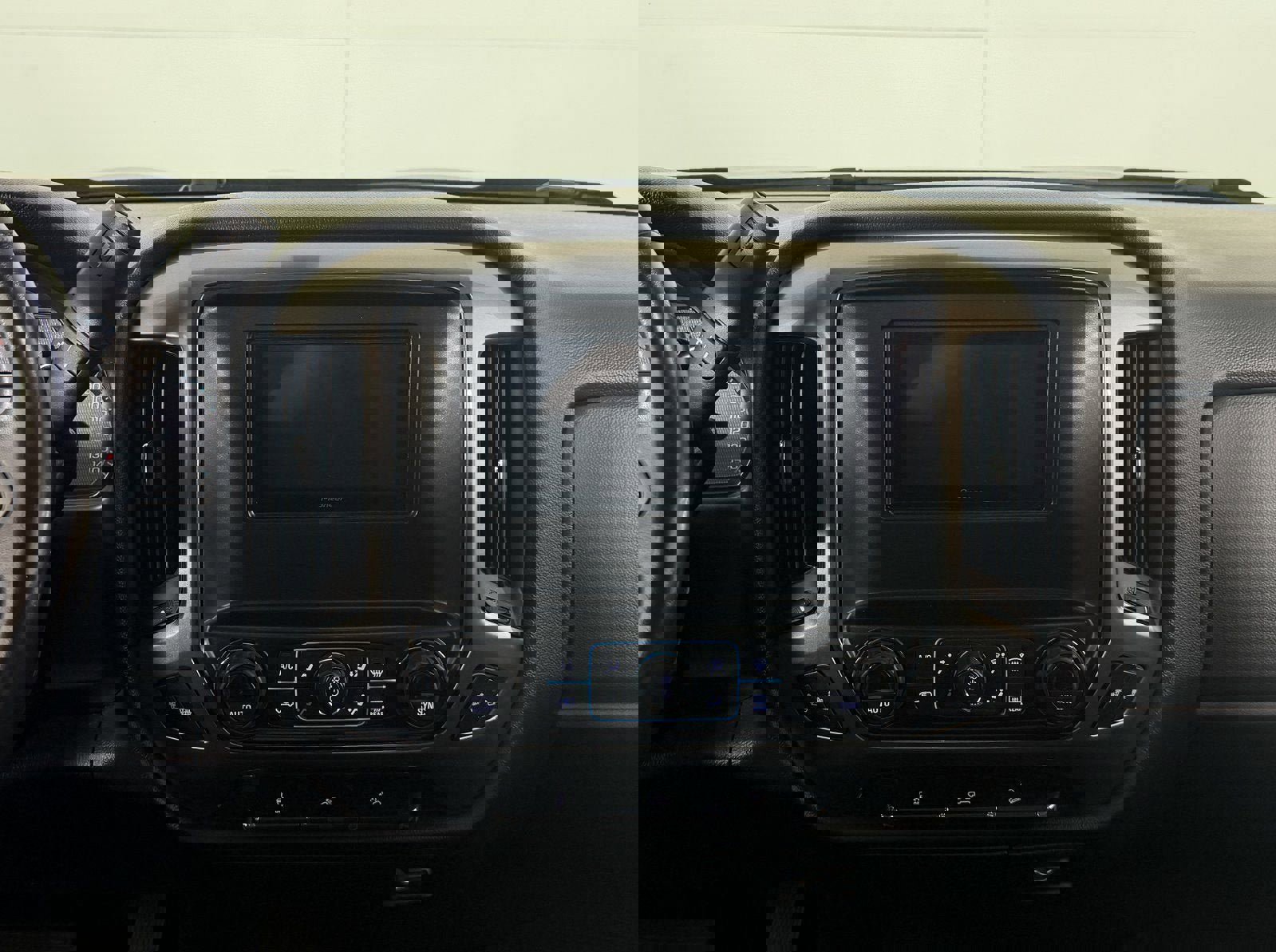 Used 2019 Chevrolet Silverado 1500 LT w/ All Star Edition AWD/4WD image 21