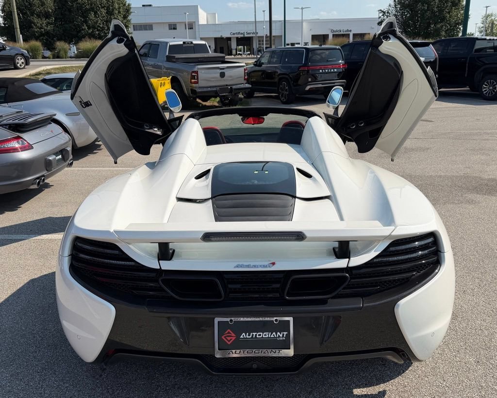 Used 2015 McLaren 650S Spider RWD image 21