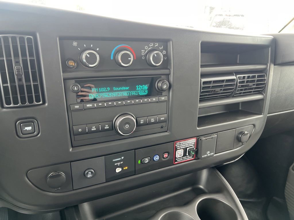 New 2025 GMC Savana 3500 w/ Power Convenience Package RWD image 14