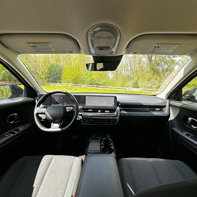 Certified 2025 Hyundai Ioniq 5 SE image 19