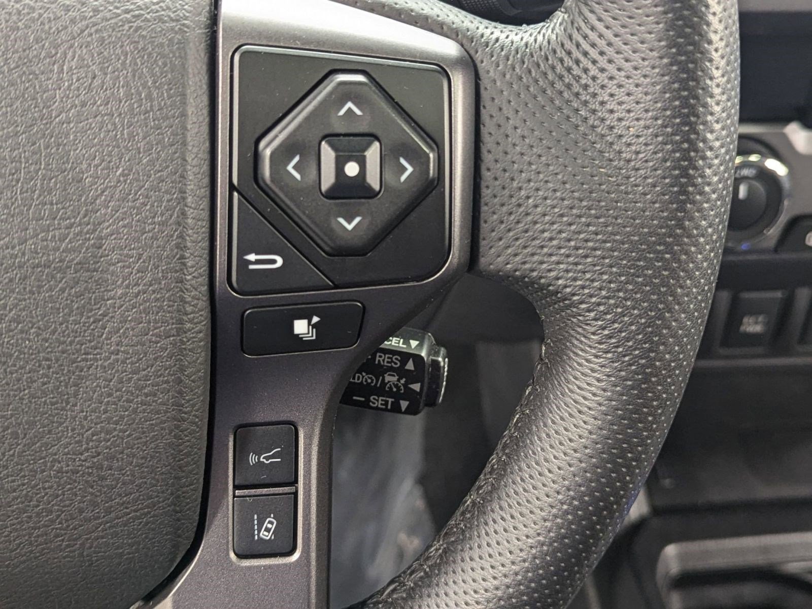 Used 2023 Toyota Tacoma TRD Off-Road image 24