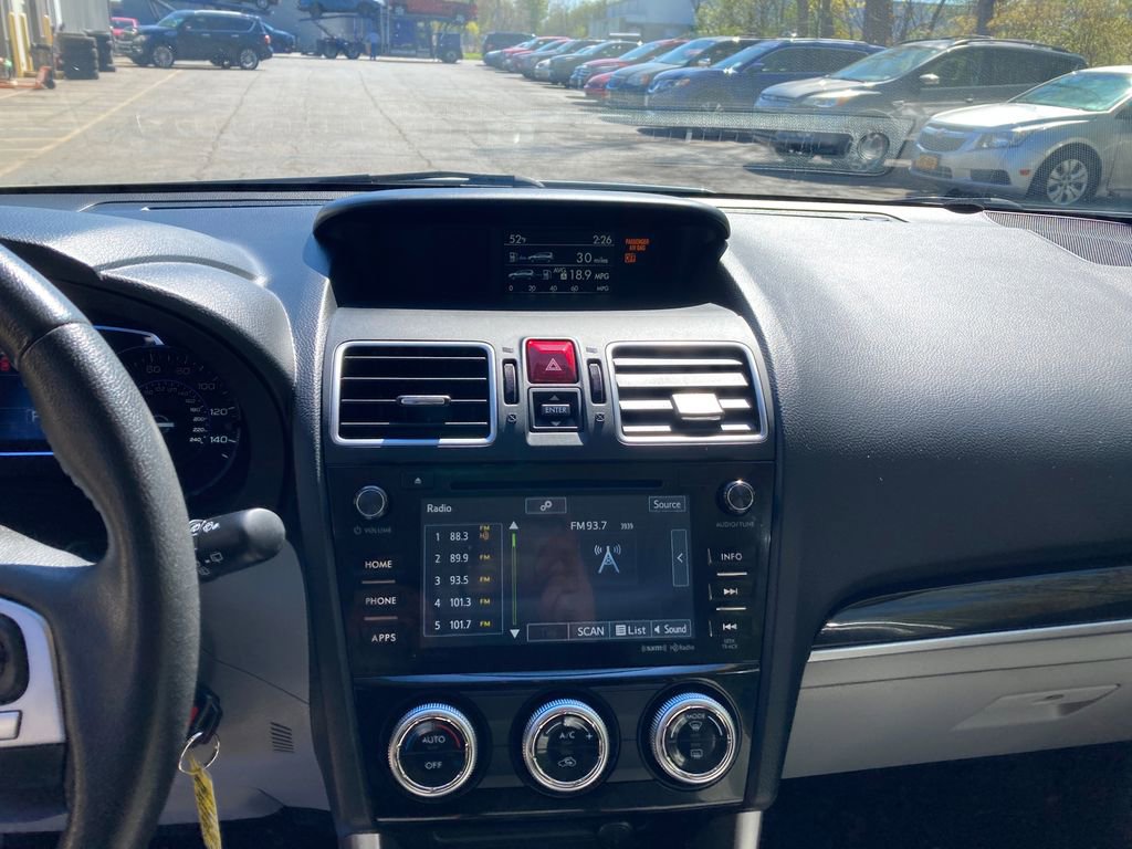 Used 2018 Subaru Forester 2.5i Limited AWD/4WD image 25