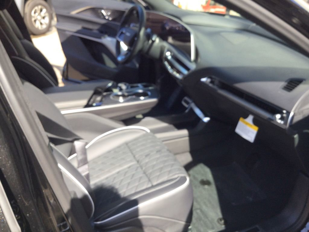 New 2026 Cadillac Lyriq V image 12