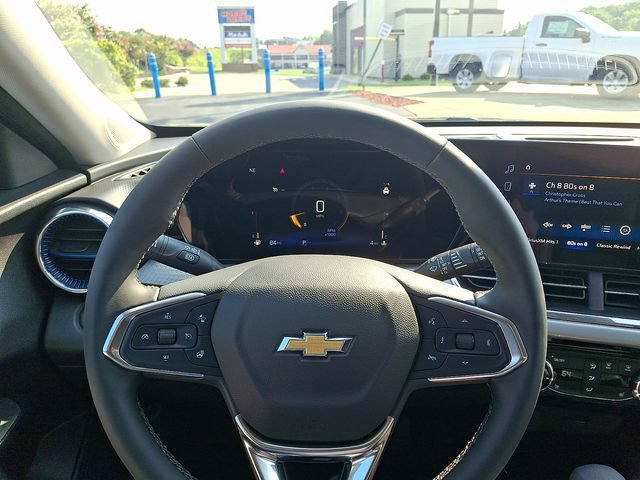 New 2026 Chevrolet Trax LT w/ LT Convenience Package FWD image 16