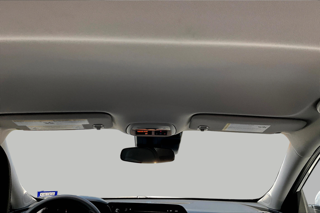 Used 2025 Chevrolet Trax LT FWD image 26