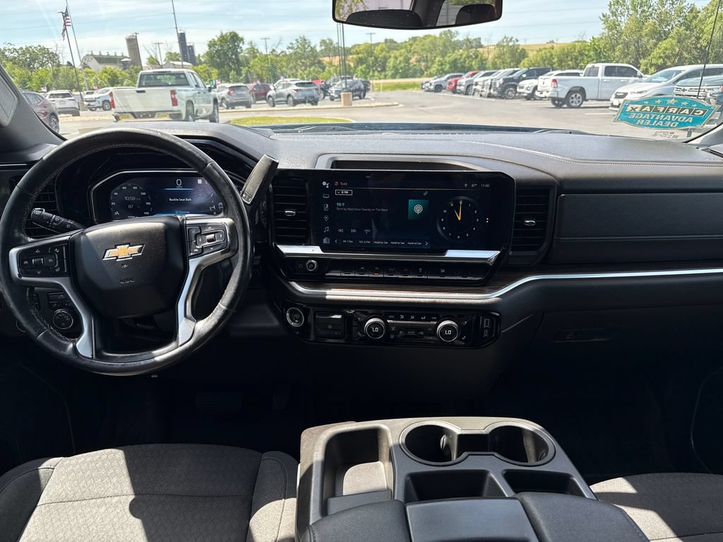Certified 2022 Chevrolet Silverado 1500 LT w/ Protection Package AWD/4WD image 10