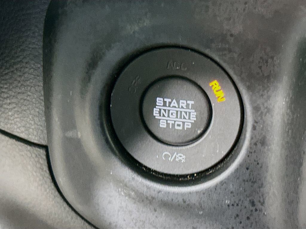 Certified 2021 Jeep Gladiator Overland image 24