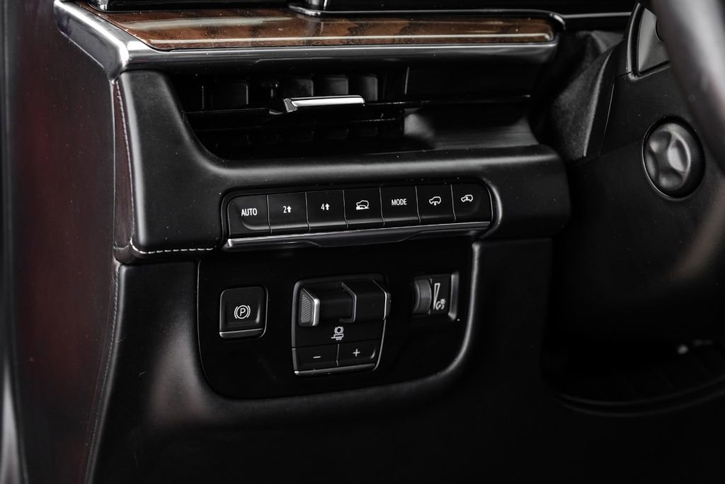 Used 2021 Cadillac Escalade ESV Premium Luxury Platinum image 25