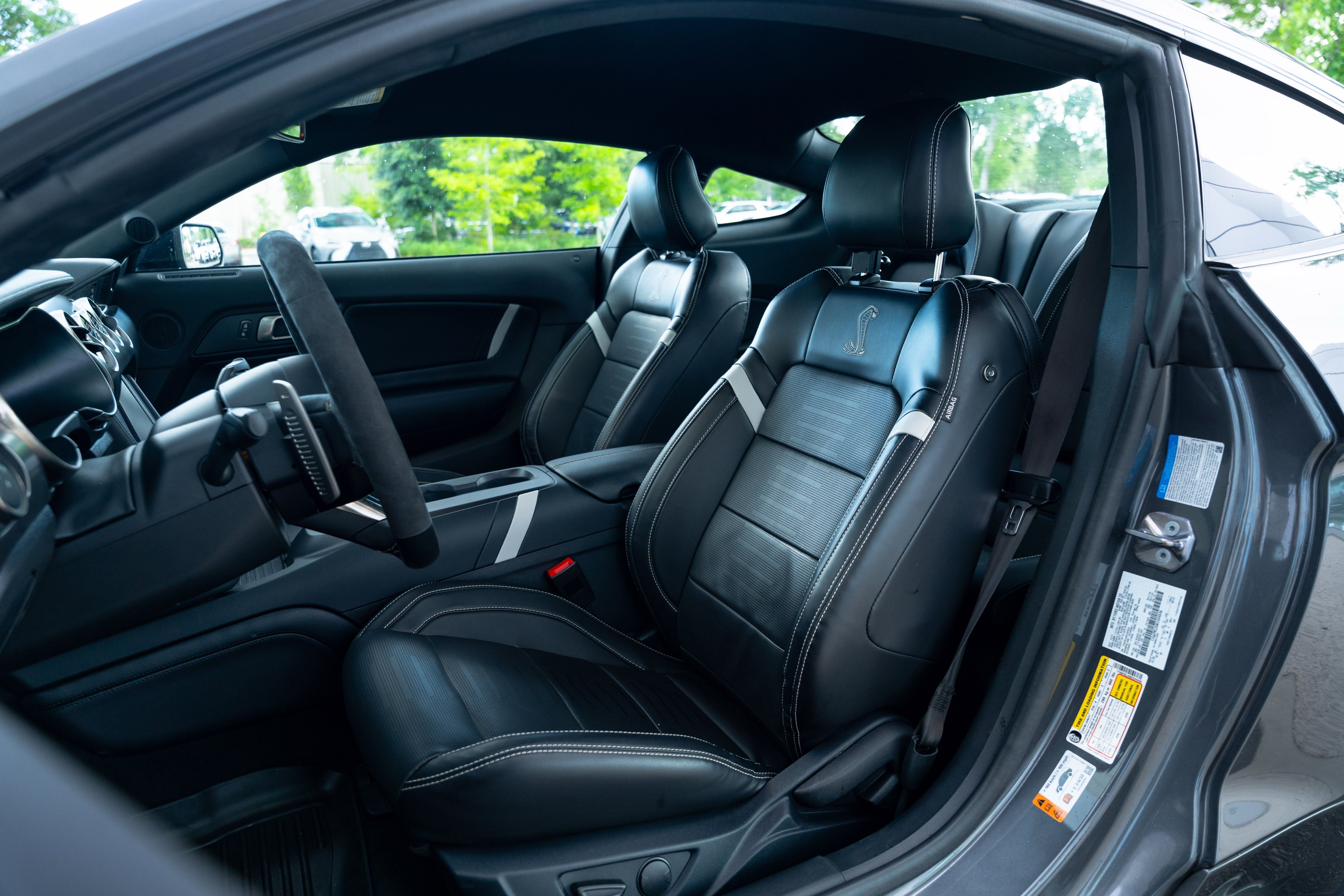 Used 2021 Ford Mustang Shelby GT500 w/ Technology Package RWD image 40